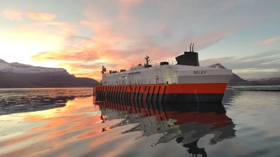 Previous delivered AKVA group AC600VR barge to Kaldvik in 2022. Photo: Kaldvik